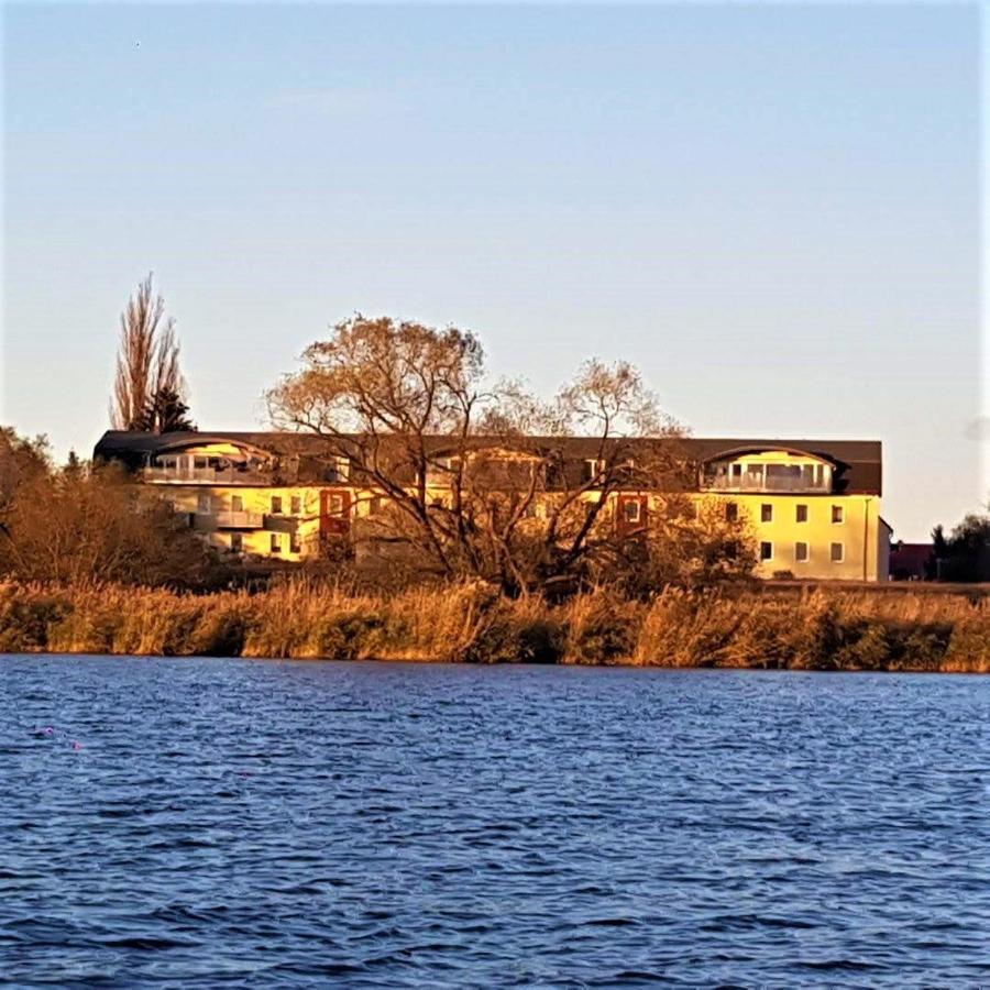 Ferienwohnung Mit Seeblick Brandenburg  Екстер'єр фото